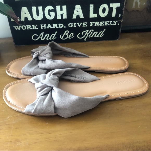 ✨Minimalist Sueded Slides✨ - Picture 2 of 3